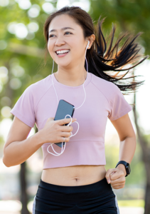 Girl Running with Glooko Mobile App